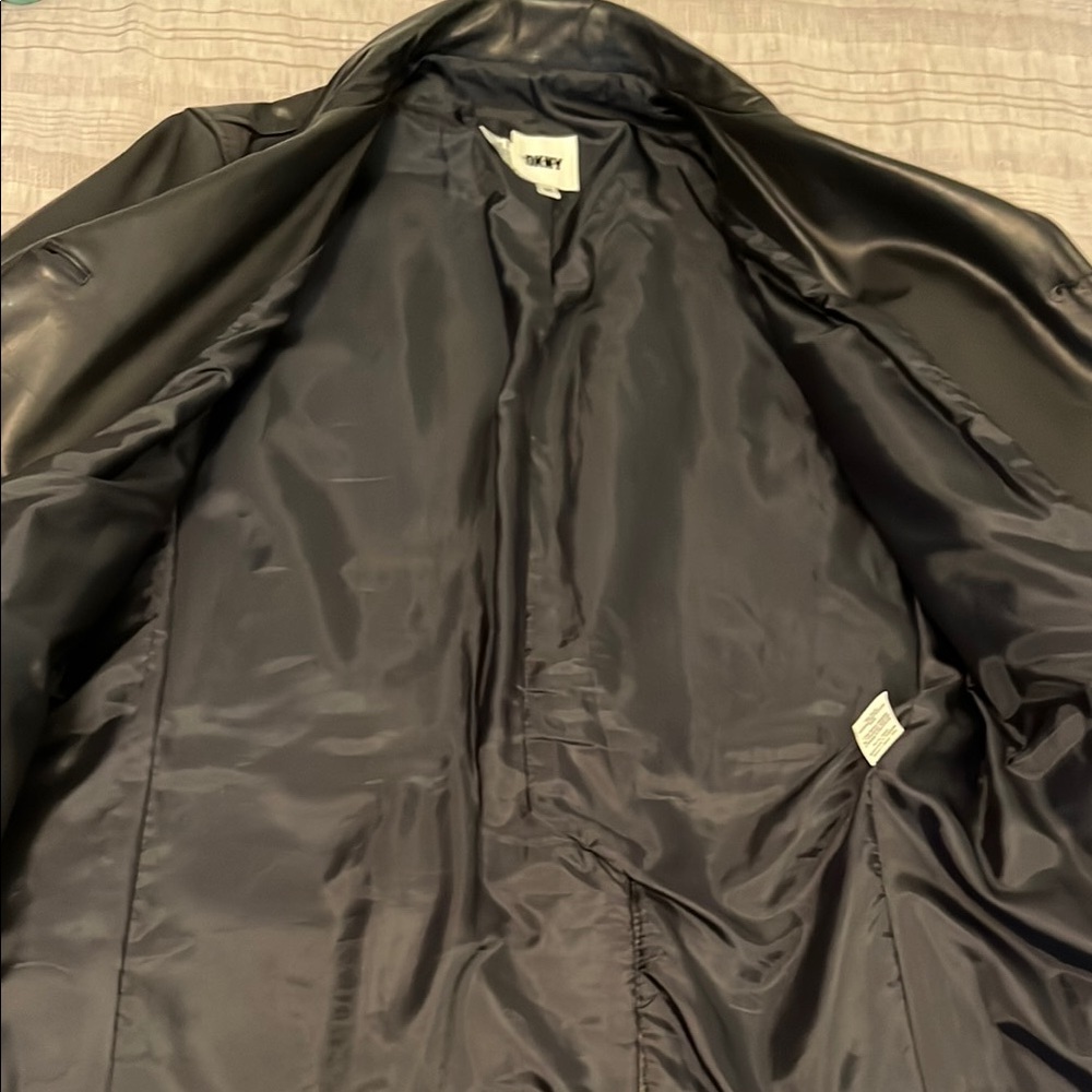 Vintage DKNY Black Leather Jacket - Picture 7 of 13